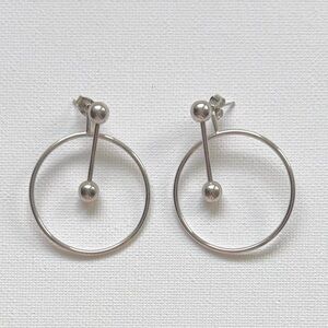 Modern Convertible Silver-Tone Drop Earrings – 2”